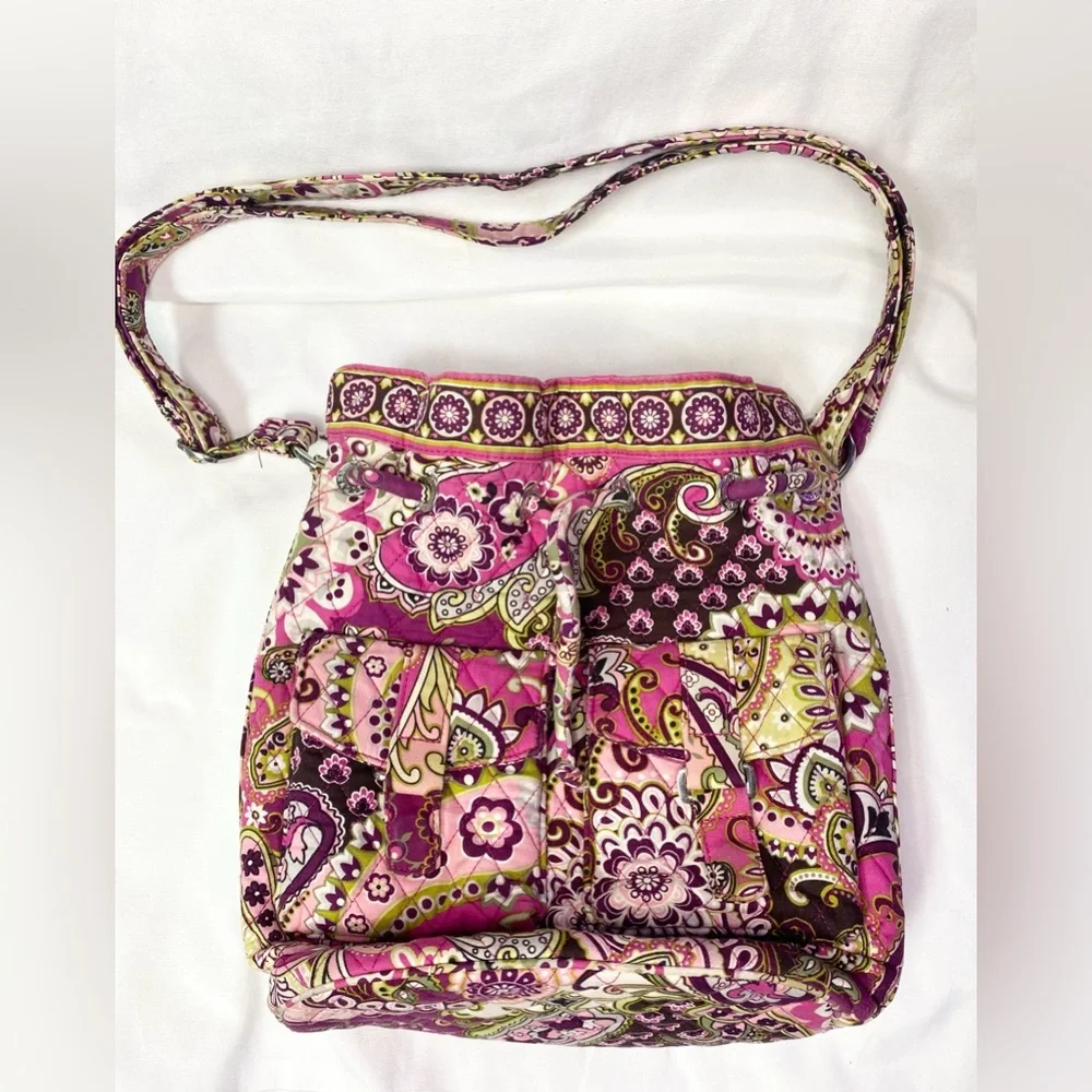 Vera Bradley shoulder bag with pockets and drawstrings
